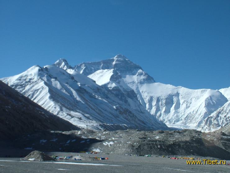 Basic camp QOMOLANGMA 2006