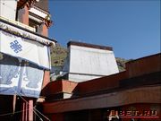 ����� ��� ����� (festival thanka wall)