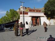������ ������ ������ (Potala)